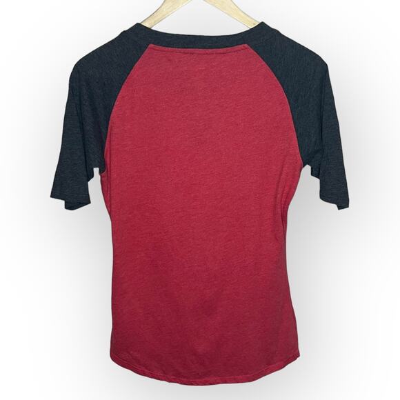 Detroit Red Wings NHL Red & Gray Raglan Sleeve Ringer Tee w/ Tie Neck Size Med - Picture 2 of 12